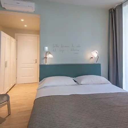 Casa Diverio Hotel apartamentowy Stresa